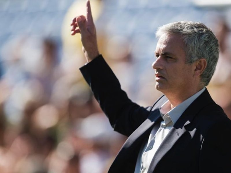 Real Madrid po Konatém míří na druhou posilu. Mourinho chce posílit pravý kraj obrany