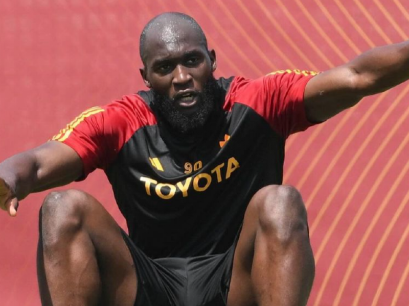 VIDEO: Lukaku a Donnarumma se v Římě málem poprali. Belgičan brankáři ukázal dva prsty