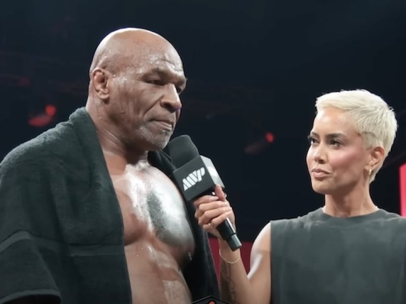 „Přesouváme na neurčito.“ Očekávaná exhibice legend Tysona s Mayweatherem nabírá zpoždění