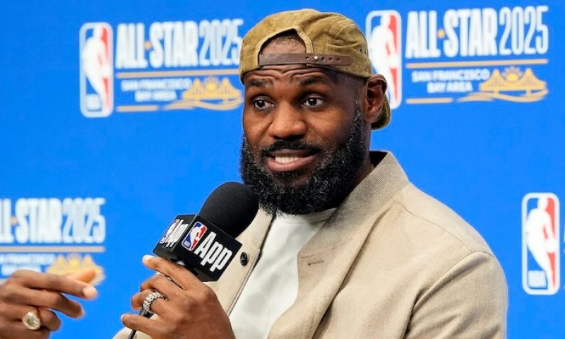 Šok pro fanoušky! LeBron nestartoval v All-Star Game, jeho neuvěřitelná dvacetiletá série skončila