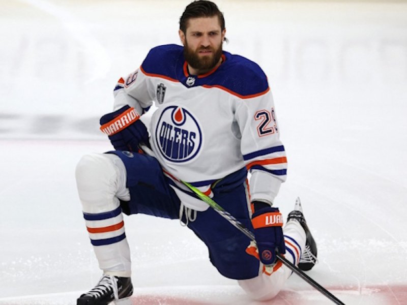 Oilers počítají dny. Draisaitl je blízko ledu, ale jistota před play off stále chybí