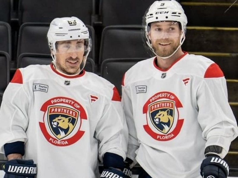 Panthers chtějí zpátky pohár. Jejich provokatér ale možná nestihne ani úvodní buly