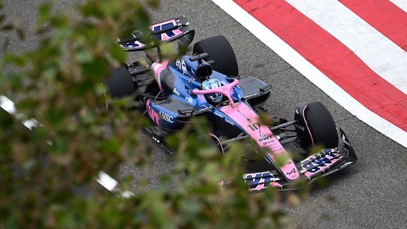 Investiční síla za miliardu. Saúdové zvažují koupi F1 týmu. Z outsidera by se stal vítěz