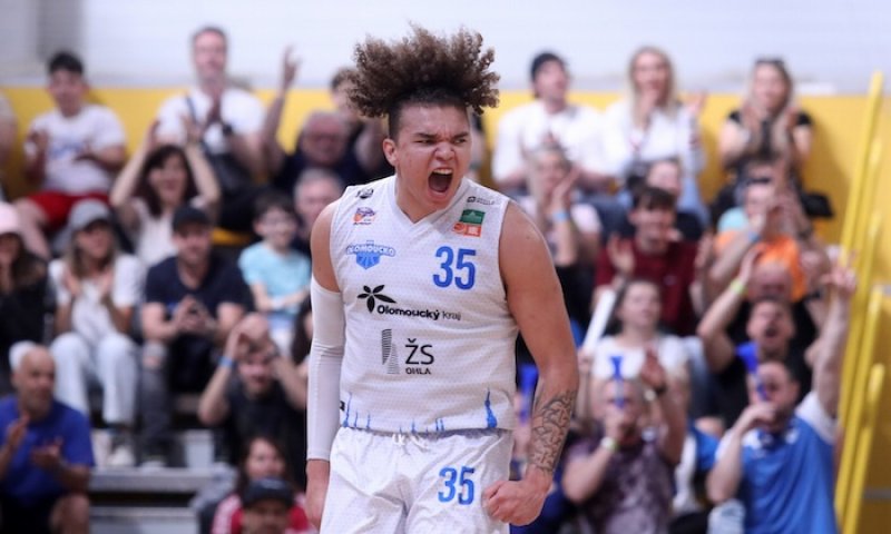 Nezastavitelný Carter: MVP sezony sní o Eurolize i přestupu na západ, nejdřív však chce sejmout Nymburk