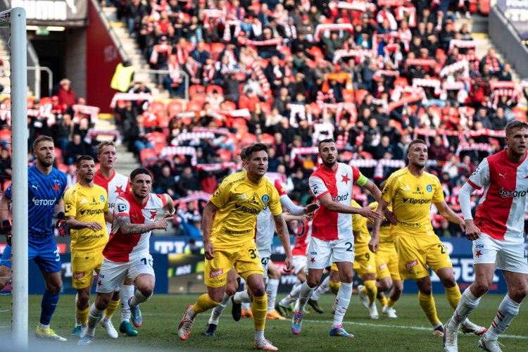 Slavia vypadla z poháru. Emoce chyběly, hráči zklamali, říká asistent Kerbr