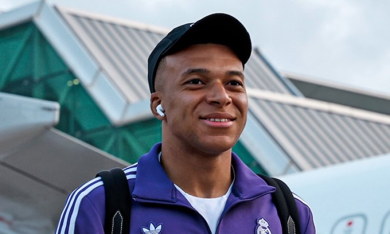 Mbappé zaplul do elitní společnosti k Messimu se Suárezem a dal vzpomenout na 30 let starý koncert Zamorana