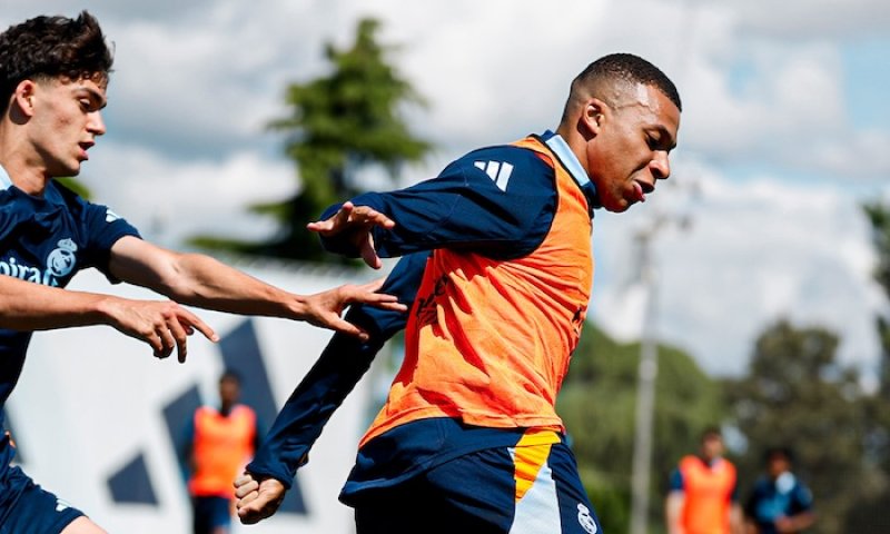 Zázrak první sezony: Mbappé překonal rekord Di Stéfana, který odolal i Cristianu Ronaldovi