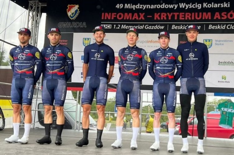 Budziňski dál k nezastavení, vítězný Vaníček a ATT Investments rázem vévodí evropskému žebříčku