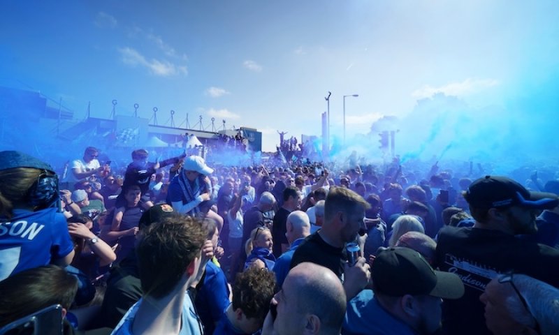Po 133 letech naposledy doma. Goodison Park zažil vítěznou rozlučku i slzy fanoušků. Teď bude domovem žen Toffees