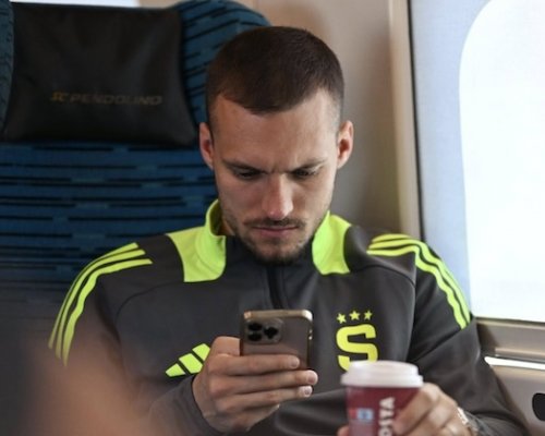 Další rány pro Spartu: Fanoušci se k hráčům otočili zády, o Haraslína má evidentní zájem Slovan, který slibuje rekordy