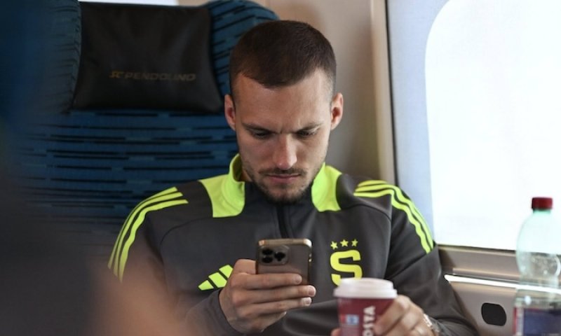 Další rány pro Spartu: Fanoušci se k hráčům otočili zády, o Haraslína má evidentní zájem Slovan, který slibuje rekordy
