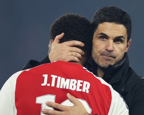 Jednadvacet let bez titulu, 5 let bez trofeje. Příští rok to přijde, vzkazuje Arteta fanouškům Arsenalu