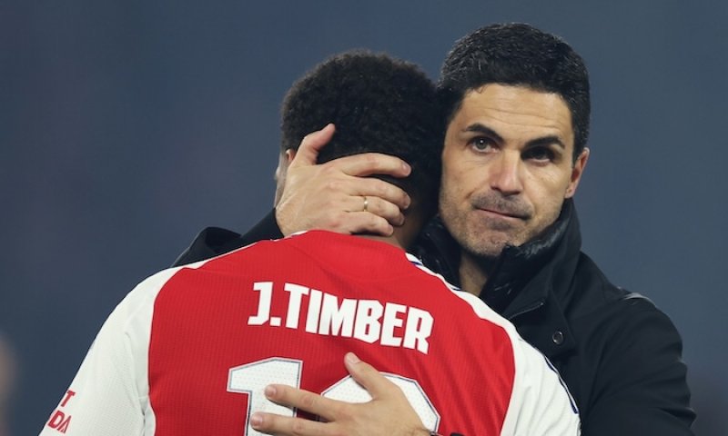 Jednadvacet let bez titulu, 5 let bez trofeje. Příští rok to přijde, vzkazuje Arteta fanouškům Arsenalu