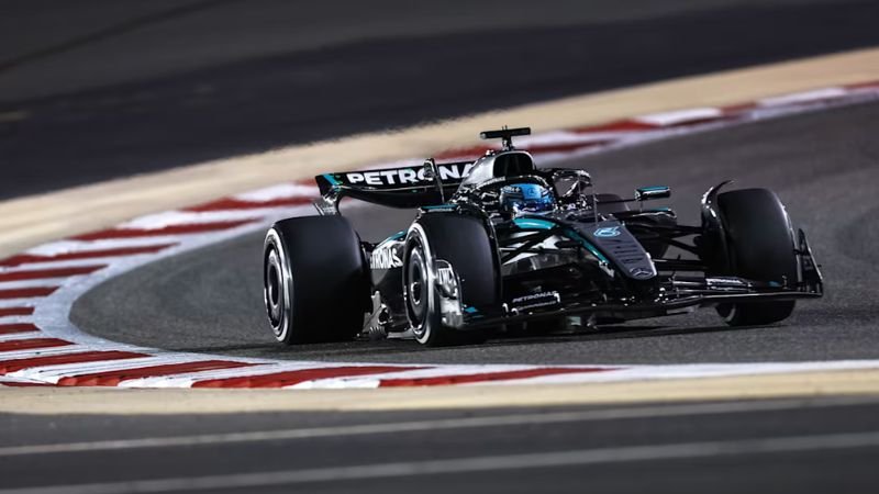 Nečekaná trhlina v perfektním stroji: Russell a Mercedes čelí „neobvyklé“ krizi s pneumatikami