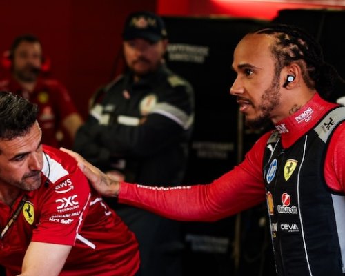 Hamilton na knížecí půdě? Sám, bez šance, pointy a v zóně nikoho. „Nevěděl jsem, o co bojuju,“ přiznal