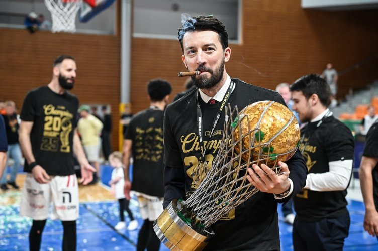 Pravděpodobně to byl můj poslední zápas tady, prohlásil kouč novopečených mistrů z Nymburka Francesco Tabellini