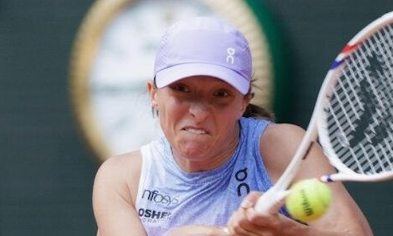 Famózní Świateková drží šňůru, jež nemá obdoby. Minimálně třetí kolo se jí týká už 21 grandslamů v řadě!