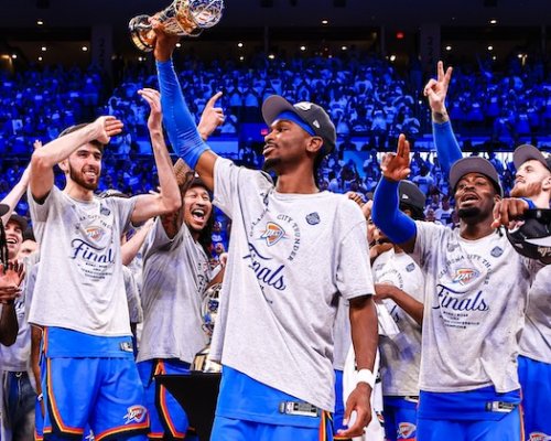 MVP + prsten šampiona? Gilgeous-Alexander má šanci zopakovat Curryho historický kousek z roku 2015