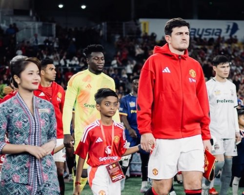Manchester United vyhořel i v Kuala Lumpur. Doufejme, že nesestoupí do druhé ligy, rýpl si premiér Malajsie
