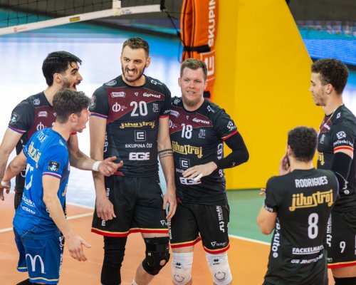 Jihostroj udržel oporu a vyřešil klíčovou pozici. S českým reprezentantem zůstává i odchovanec Emmer