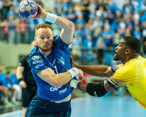 Přehled z palubovek: Loučící se medailisté v Polsku, přestupová škatulata v extralize a splněný sen Smetkové