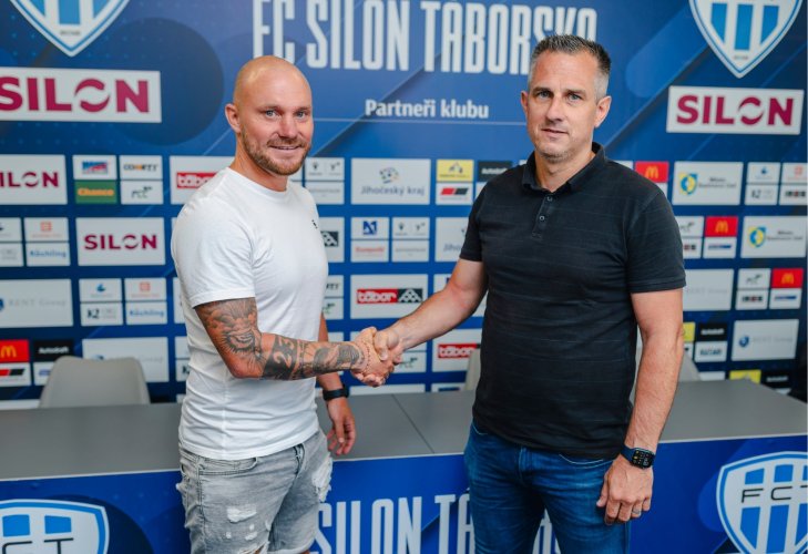 Přestupové dění v Chance Národní Lize: Kdo zatím nejvíc posílil?