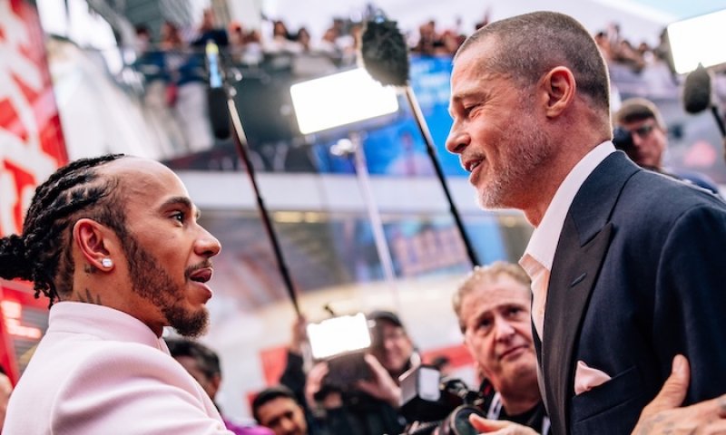 Nejlepší závodní film vůbec? "F1" s Bradem Pittem míří do kin a piloti jsou v euforii