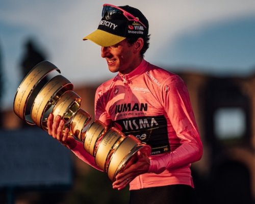 Yates ovládl poprvé Giro bez jediné výhry v etapě: Nemůžu být na celý tým pyšnější za to, co během tří týdnů předváděl
