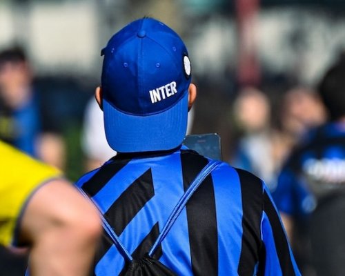 Finálová hanba bez potlesku. Inter se vrátil domů na prázdné letiště, čekal jen jeden věrný šílenec