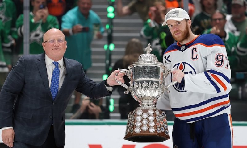 Stanley Cup po pětatřiceti letech? Fajn, ale jestli Oilers uteče McDavid, bude to prohra století