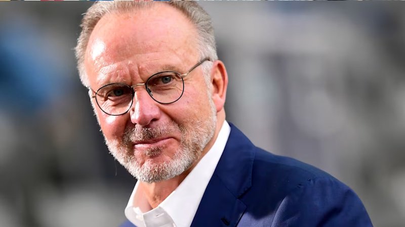 Šéf Bayernu tvrdě k hráčům: Že se hraje více zápasů, za to si můžete sami. Nemáte chtít takové platy!