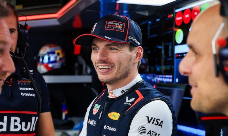 Aston Martin, Mercedes… zapomeňte! Verstappen se po Velké ceně Rakouska přiková k Red Bullu