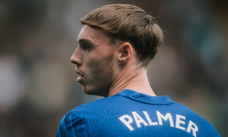 Chelsea posílá jasný vzkaz: Desítka je nově Palmerova, Mudryk zůstává v mlze