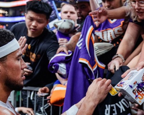 Platový rekord NBA vydržel sotva týden! Phoenix dá Bookerovi víe než 1,5 miliardy korun ročně