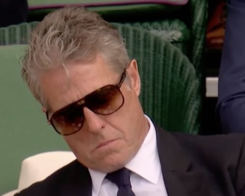 Hugh Grant na Wimbledonu? Usnul přímo během Djokovičova zápasu!