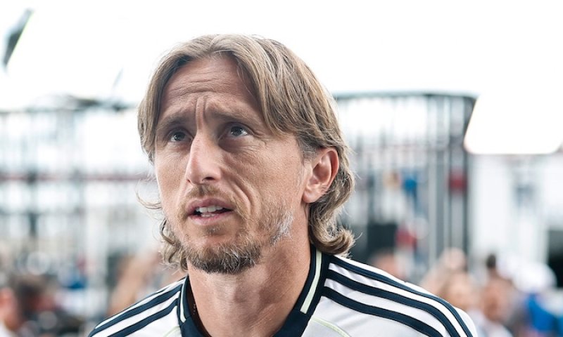 Naštvaná legenda. Modrič se před přesunem do AC Milán pustil do Viníciuse, Bellinghama i Mbappého