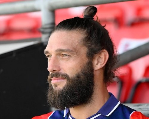 Moje děti si myslely, že jdu do Chelsea. Budou překvapené, smál se Carroll po příchodu do šesté ligy