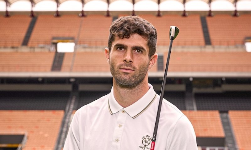 Al-Nassr má políčeno na hvězdu AC Milán. Pulisic se může připojit k Ronaldovi a Manému