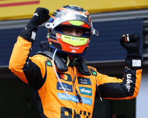 McLaren nedal soupeřům šanci. Déšť, drama a double ve Spa