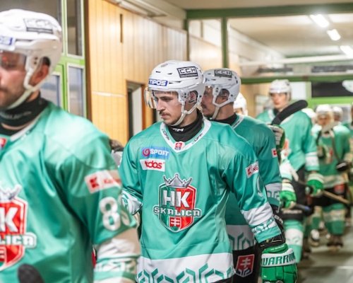 Hokejová Skalica v ohrožení: Zadlužený klub bojuje o licenci, nemá vyřešený kádr a připravuje se na úsporný režim