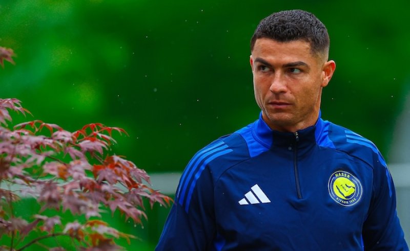 Klidný rakouský kemp Ronalda? Ani omylem. Trénink s ochrankou a zablokované hřiště, idol Al-Nassru hrozil dětem policií