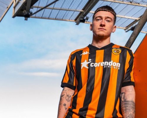 Ostuda v Anglii: Hull i Wednesday pod přestupovým embargem, kabiny v nejistotě