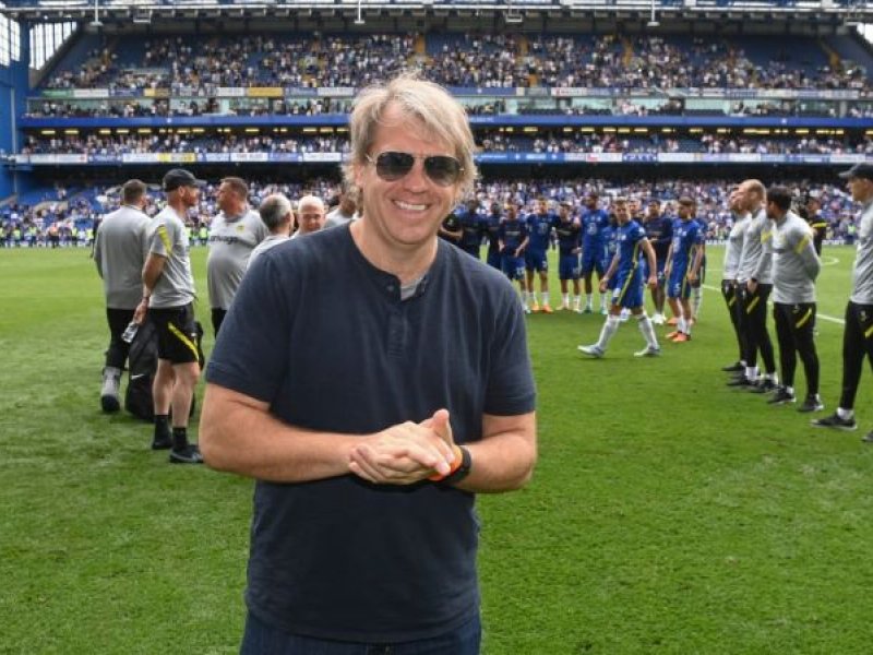 „Nejsme váš projekt!“ Příznivci fotbalové tradice vyhlásili válku americkým miliardářům