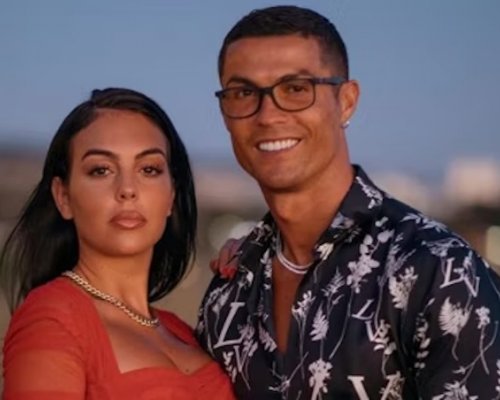 Cena za lásku. Goergina byla kvůli Ronaldovi vyhozena z práce