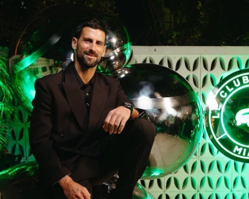 Djokovič vyměnil těsně před US Open tenisovou raketu za housle a zahrál Vivaldiho "Čtvero ročních dob"