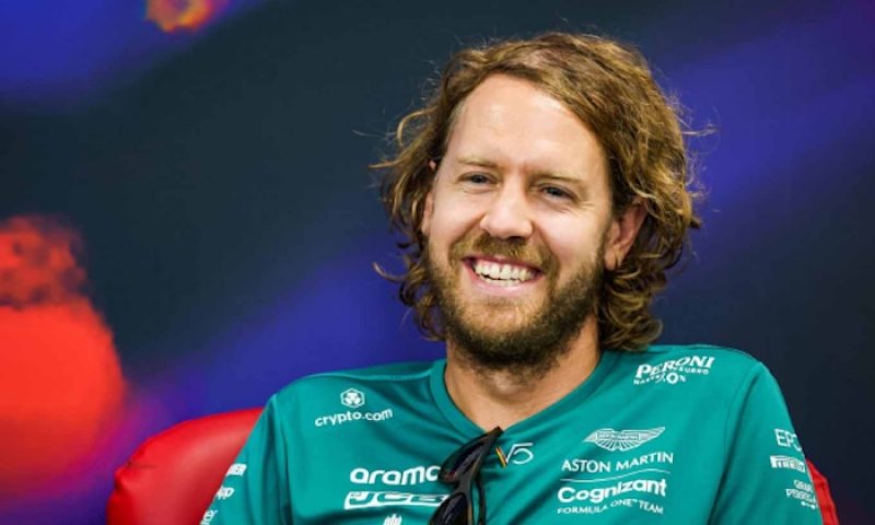Farmář Vettel testoval Porsche, ale návrat do kokpitu odmítá. Verstappen si ho dovede představit jako poradce