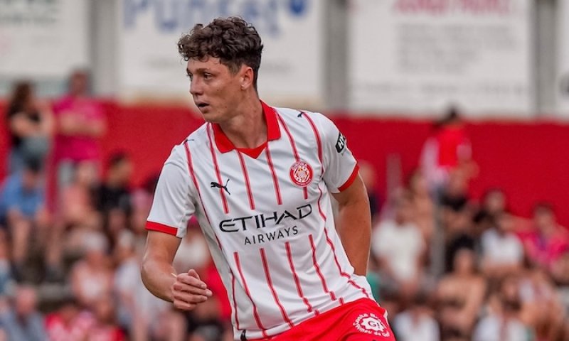 Tak přeci jen Premier League! Krejčí opouští Gironu a za více než 700 milionů míří do hrabství West Midlands...