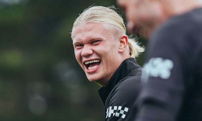Hvězda Manchesteru City chce změnu jména. V Premier League by rád vystupoval jako Braut Haaland