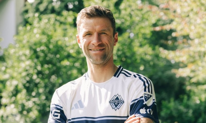 Nepřijíždím do Vancouveru jako turista, v Kanadě jsem kvůli vyhrávání trofejí, vzkázal Müller