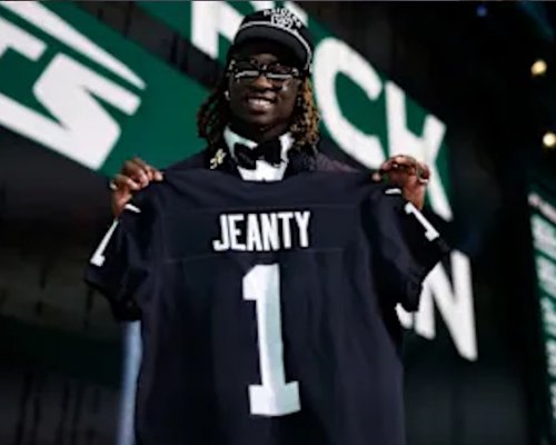 Garáž pro 18 aut, šperky, dům. Nováček NFL po podpisu za 36 milionů utrácí jako divý